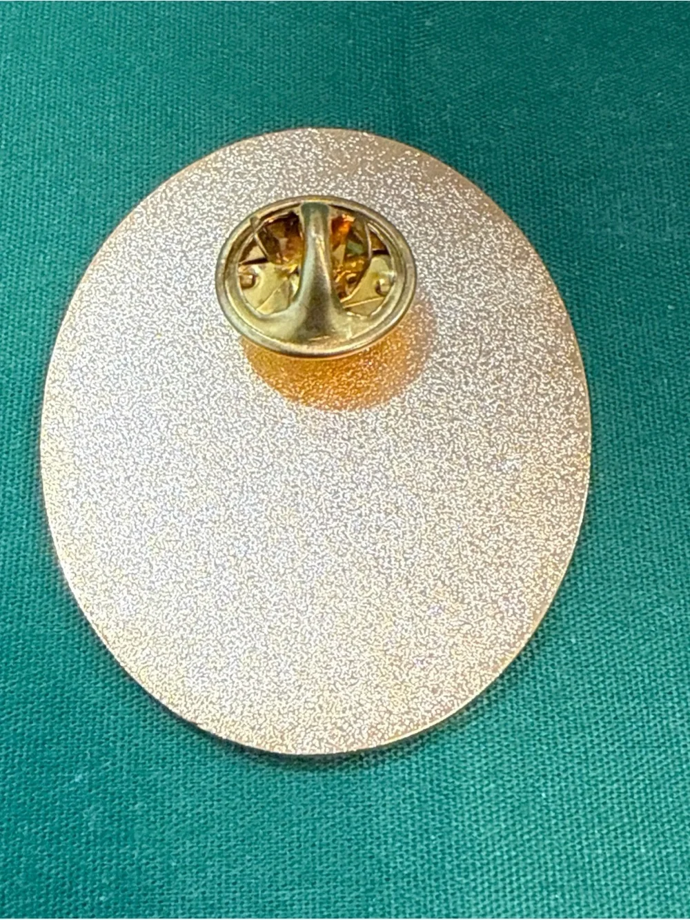2006 Merry Christmas Southern Benefit Pin. 66C